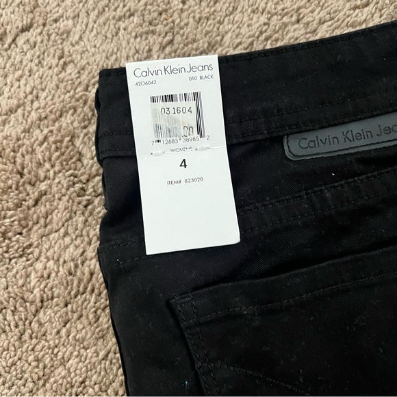 Calvin Klein Jeans Black Skinny Crop power stretch Denim - Picture 2 of 5